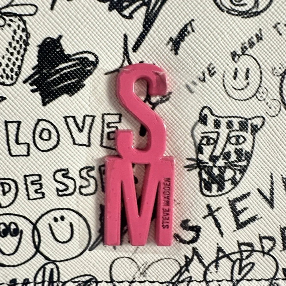 Steve Madden Blynn Doodle Print Crossbody Bag White Black Pink Charm NWT